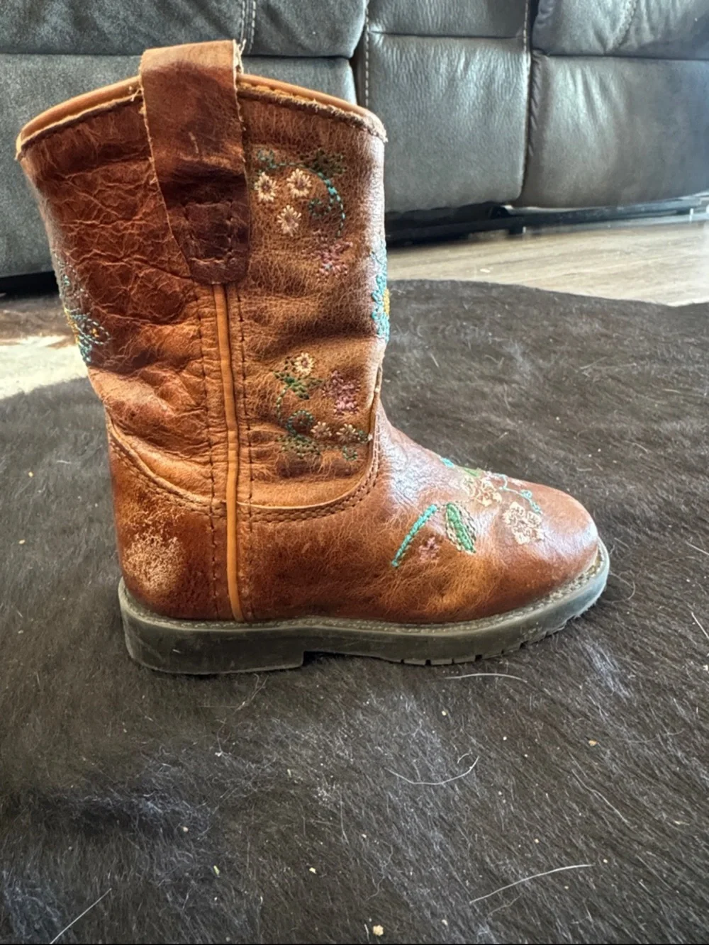 Girls Toddler Shyanne cowboy boots size 6